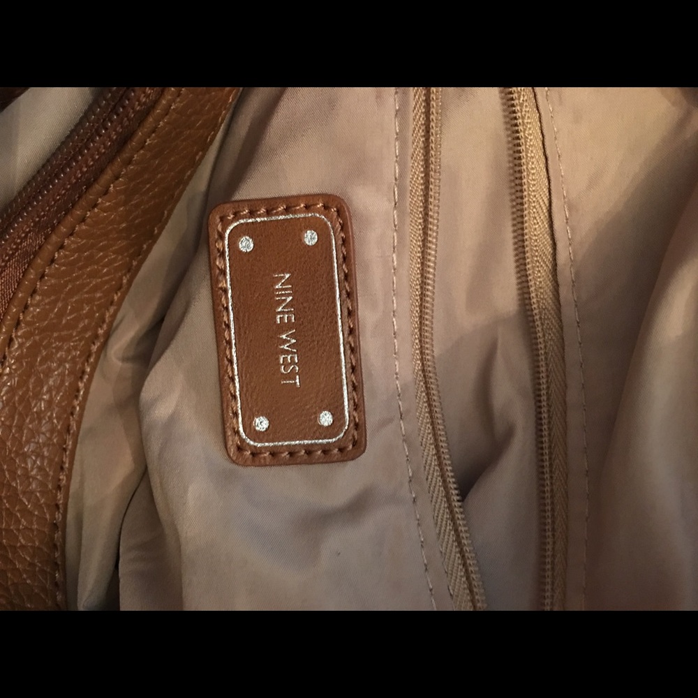 Purse - Picture 3 of 3